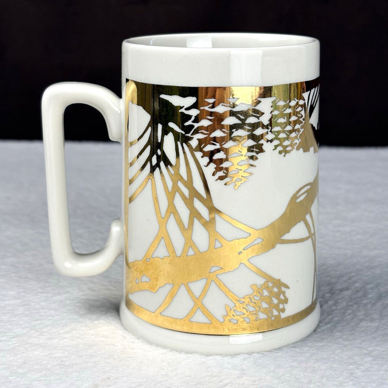 RARE! Peet’s Coffee & Tea Yoshiko Yamamoto Gold Pine Cone Arts Crafts Press Mug