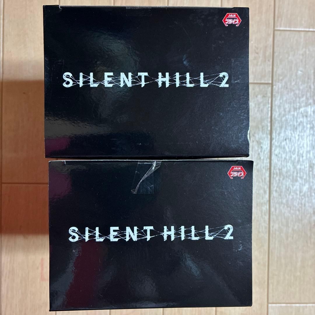SILENT HILL 2 Red Pyramid Thing & Bubble Head Nurse Figure Set Konami New Japan
