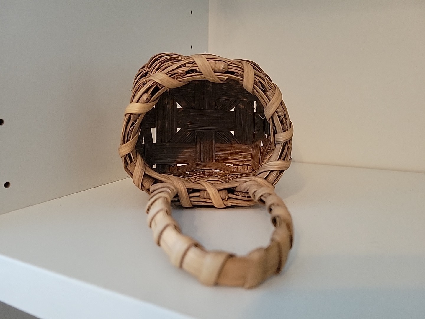 Vtg Basket Handwoven Split Oak Signed MG 93 Hearts Gift Rustic country handle