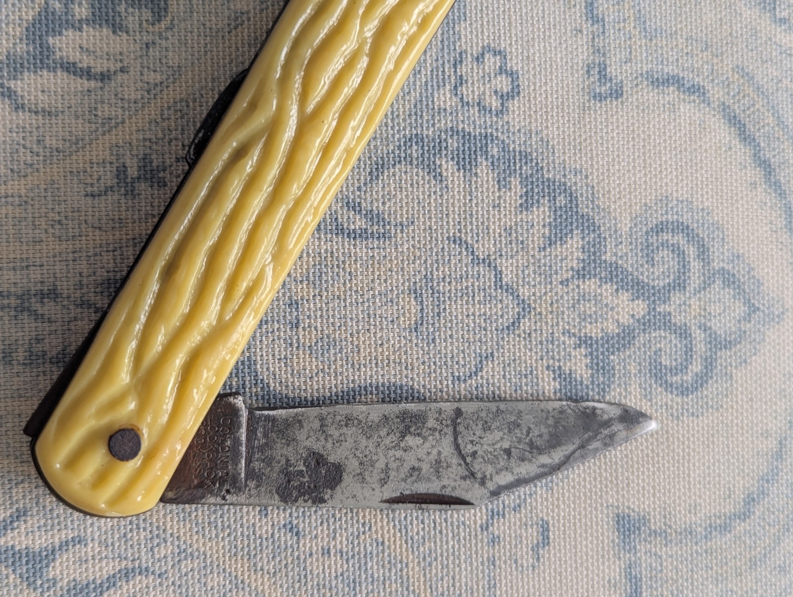Colonial Equal End Lockback 4.13″ Closed Pocket Knife Made In USA