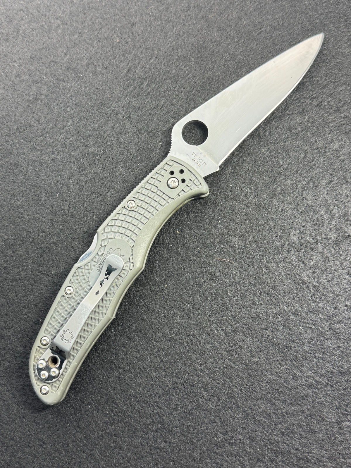 Spyderco Endura 4 Knife FRN Gray Plain Edge VG-10 Blade Seki City Japan