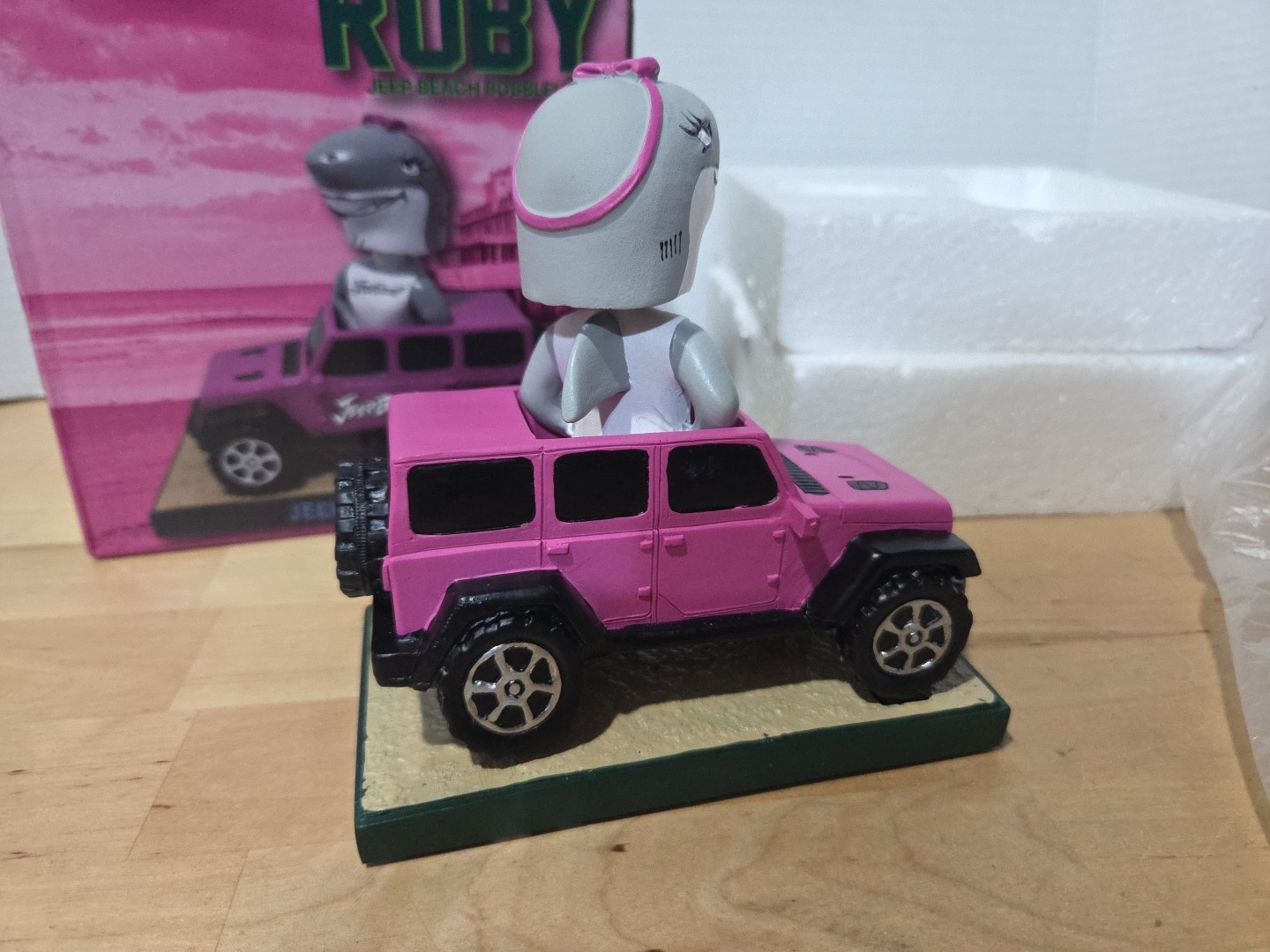 Daytona Tortugas Baseball Ruby Jeep Beach Shark Bobblehead Pink Jeep