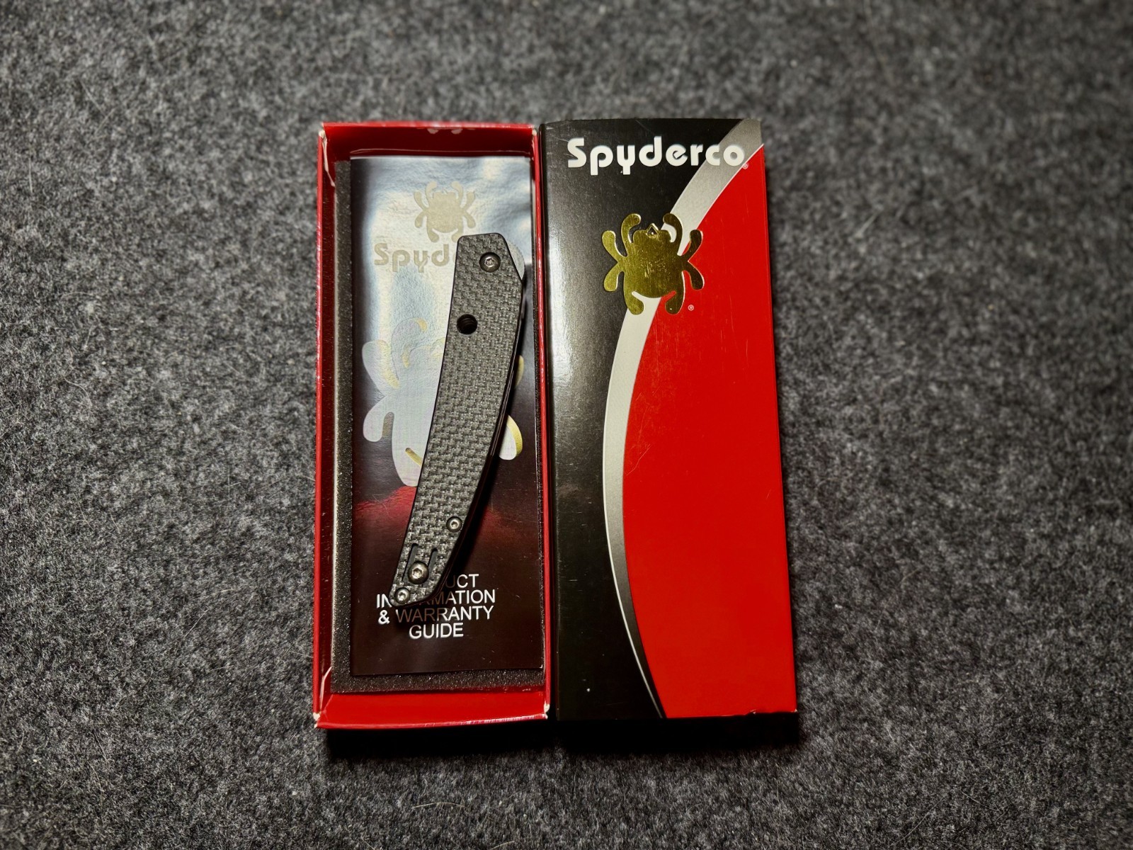 Spyderco Ikuchi Carbon Fiber G10 Satin CPM S30V Slim Flipper Knife C242CFP