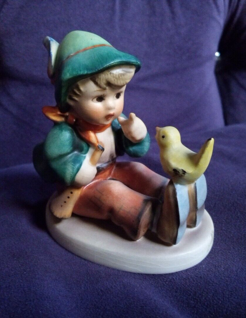 GOEBEL HUMMEL FIGURINE # 63 53 “SINGING LESSONS” TMK2 3″tall GERMANY