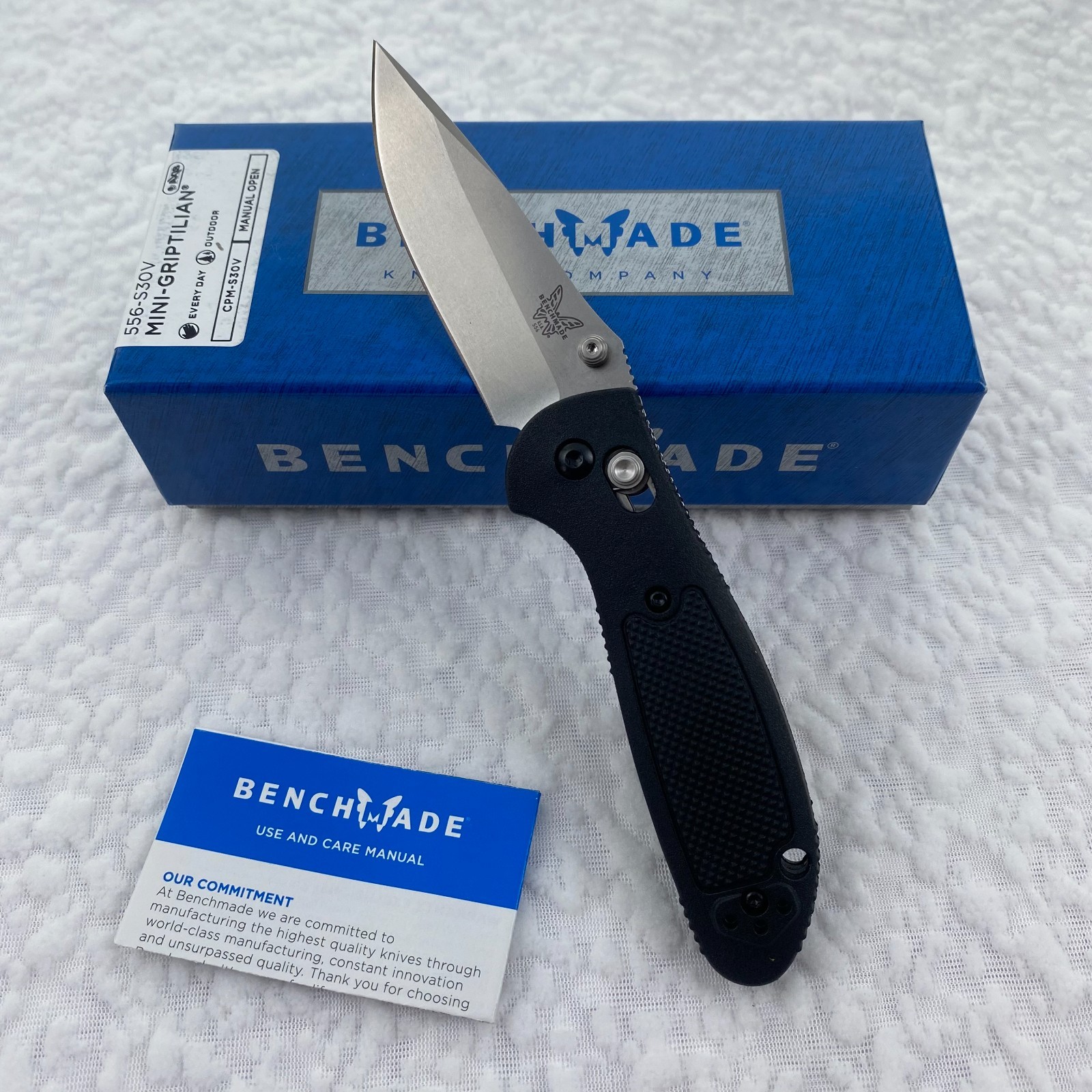 Benchmade 556 Mini Griptilian Folding Knife CPM-S30V Blade Black Grivory Handle