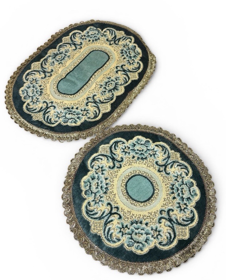 Vintage Oval And Round Tapestry Green Floral Roses Table Centerpieces