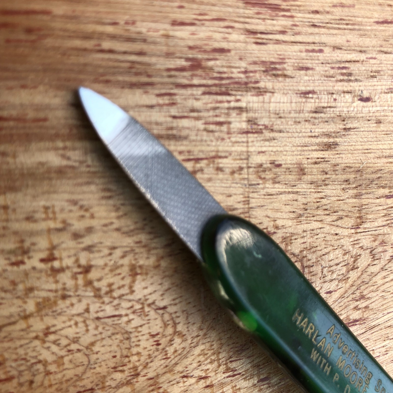 Retractable Nail File Green Plastic Bakelite Celluloid Vintage Advertising Rough
