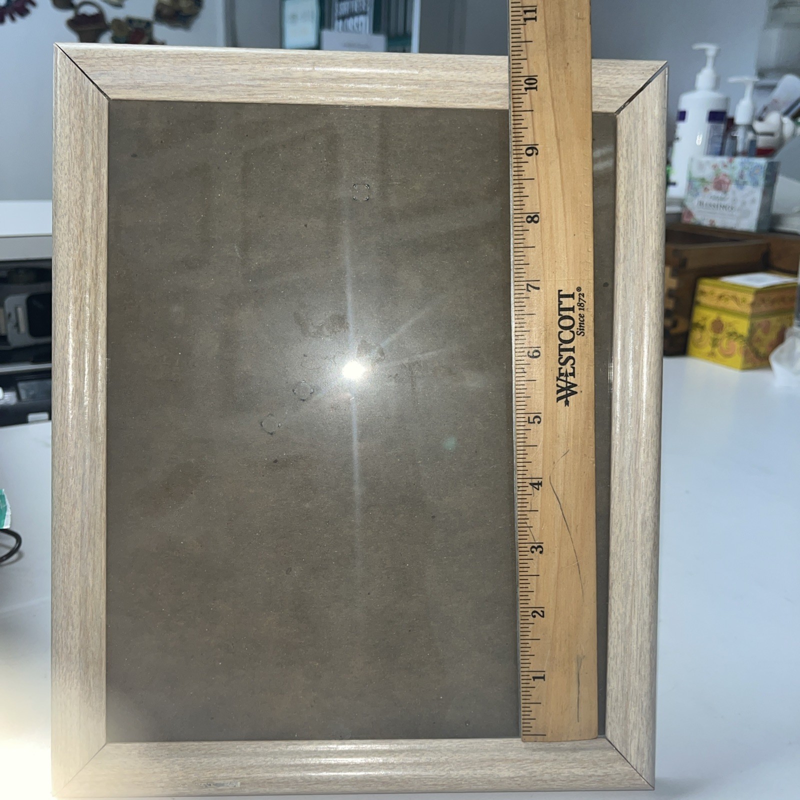 Wooden Picture Frame Picture 9.5×7.5, Frame Is 11×9
