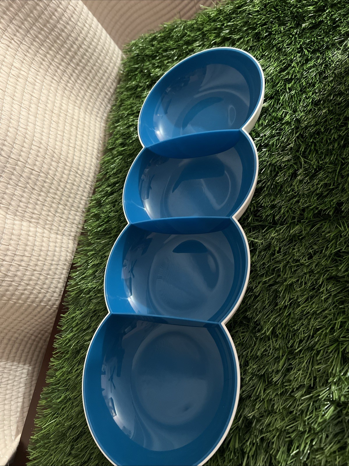 Tupperware Appetizer Tray 16″ Chic Dining Allegra Divided White Peacock