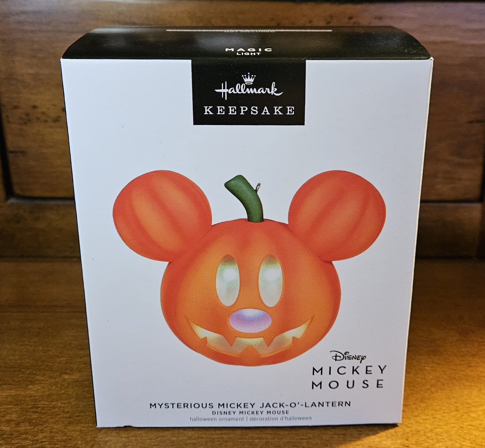 NEW Hallmark MYSTERIOUS MICKEY JACK-O-LANTERN Light Up 2023 Halloween Ornament