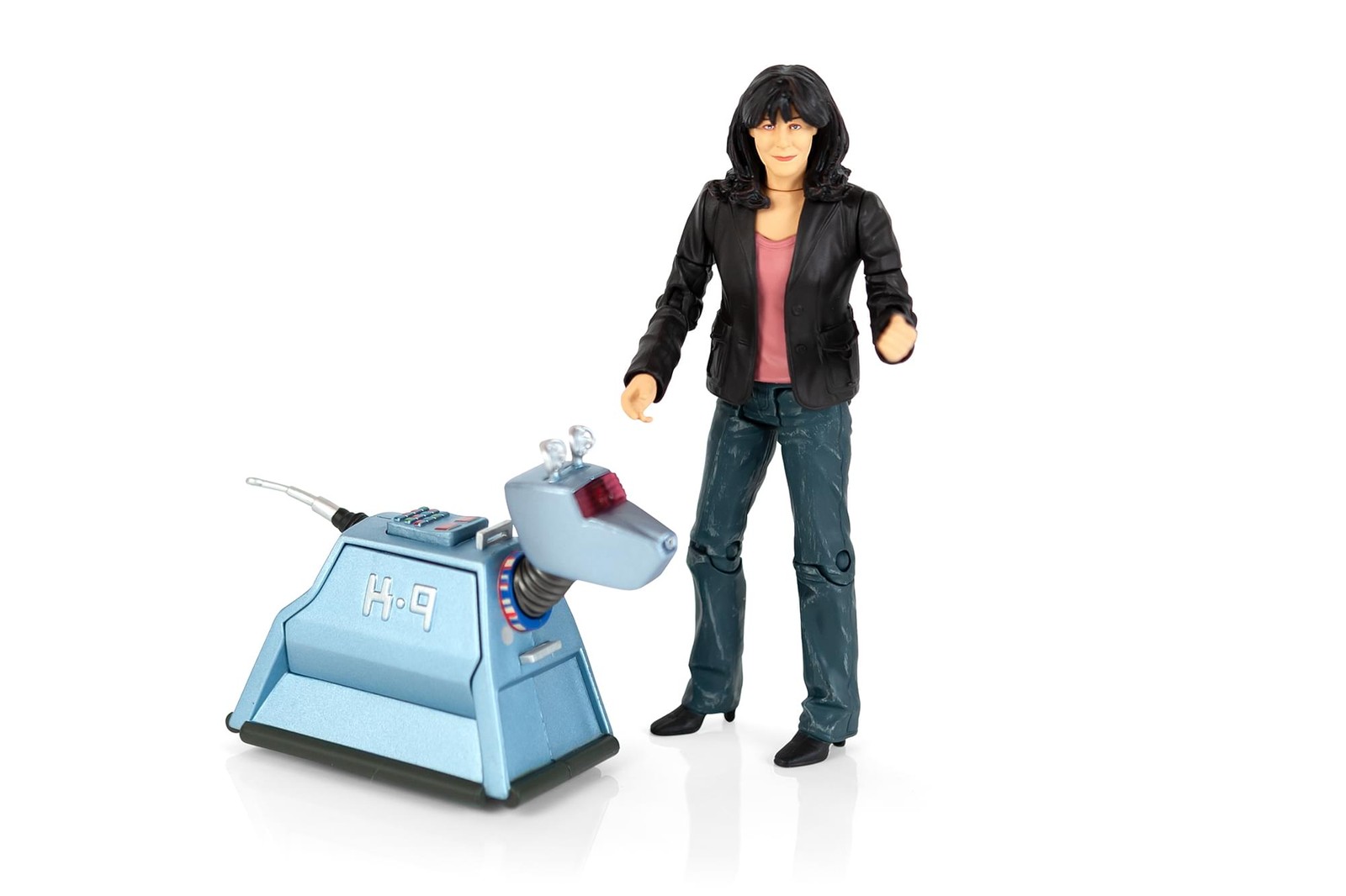 Doctor Who 5.5″ Action Figure Set: Sarah Jane and K9