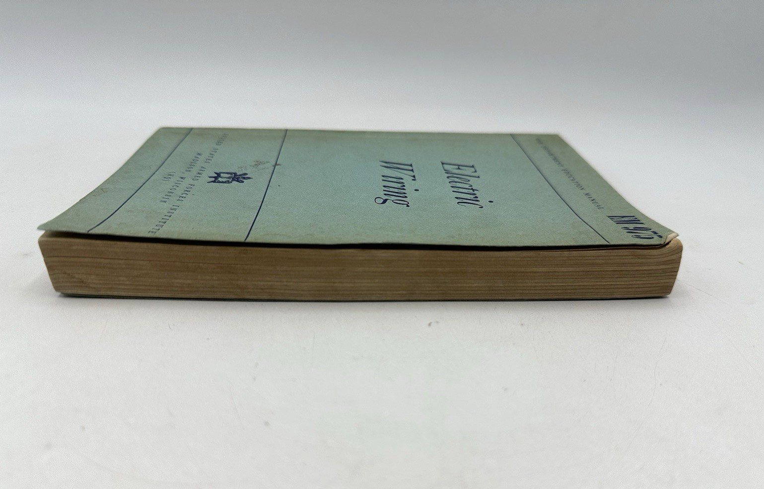 VINTAGE “ELECTRICAL WIRING” TECHNICAL MANUAL EM975 US Armed Forces