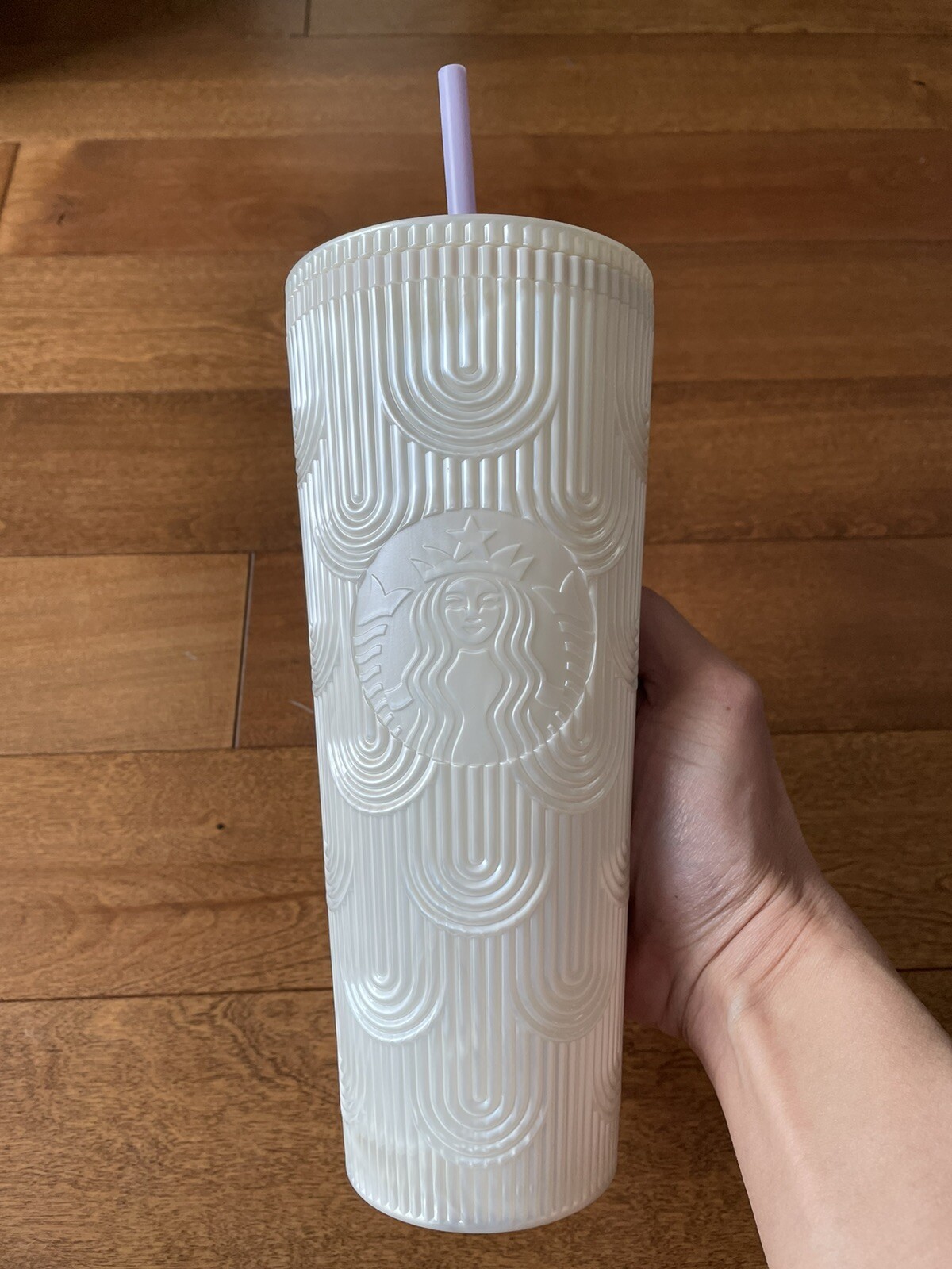❤️ Starbucks 2023 Spring White Mermaid Scales Cold Cup Tumbler 24oz Venti