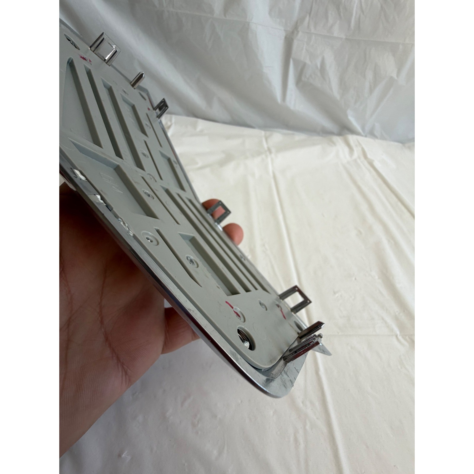 Cadillac Front Grille Emblem Crest Logo GM 23182045 84754506 Chrome Multi-Color