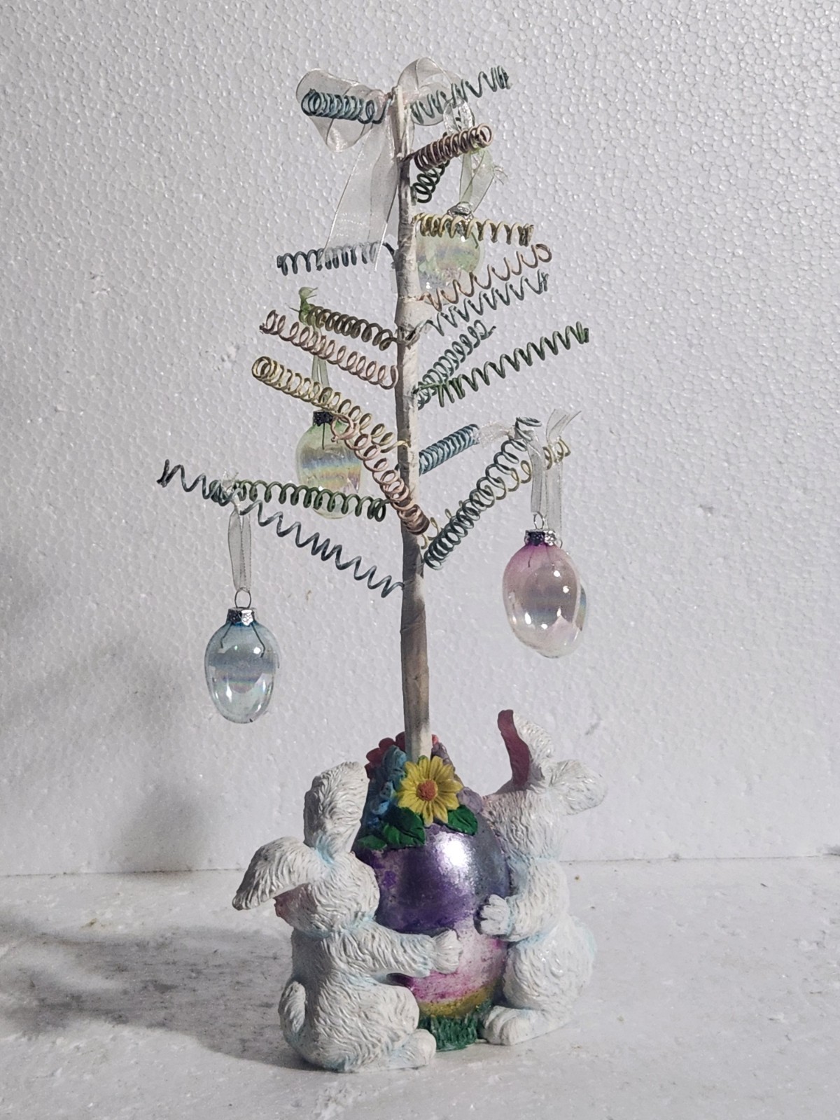 Easter Egg Tree Decoration 2 Cute Resin Bunnies Holding Egg at Base of Tree 14½”