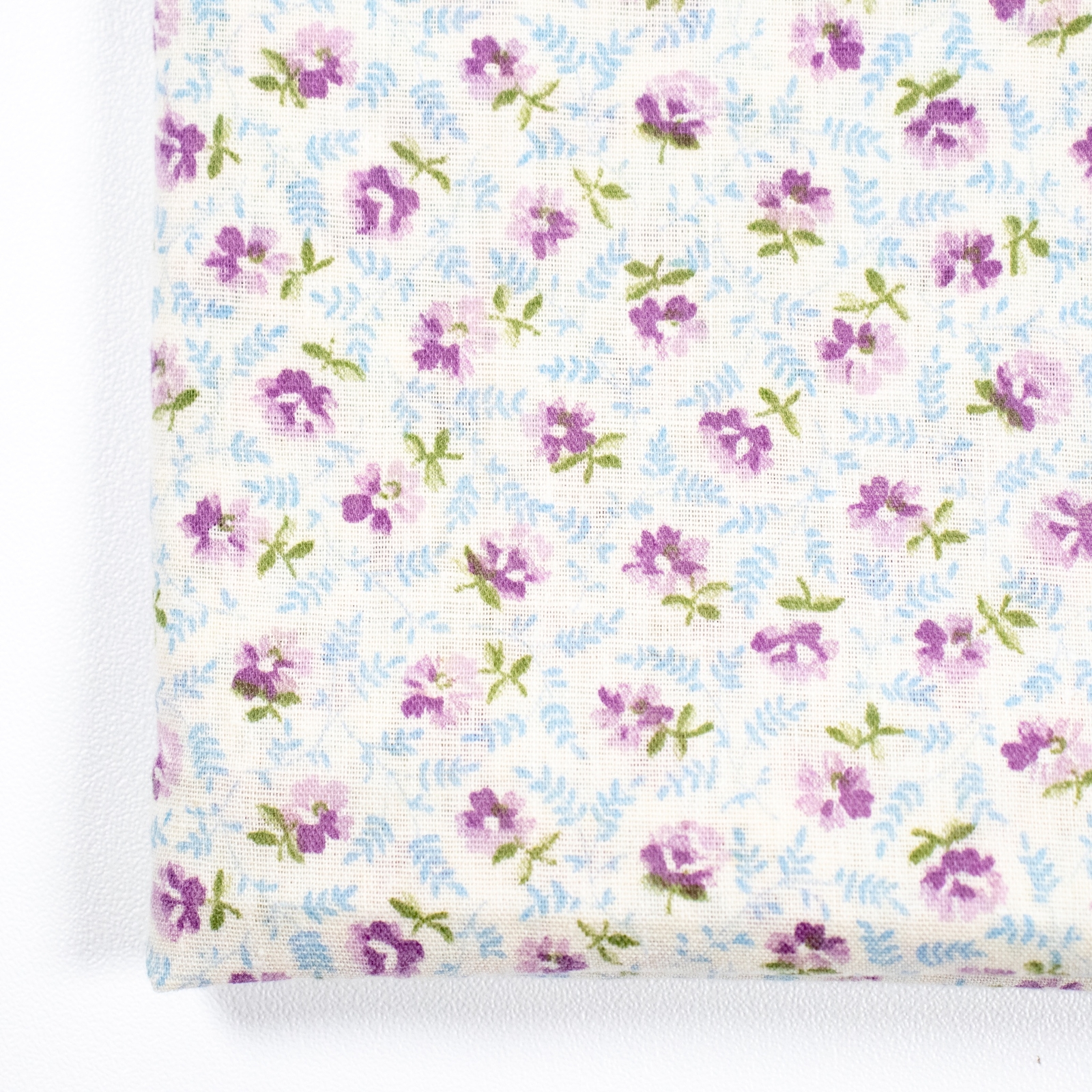 Vintage Cotton Fabric Petite Purple Blue Floral Flowers BTHY Half Yd Dresses