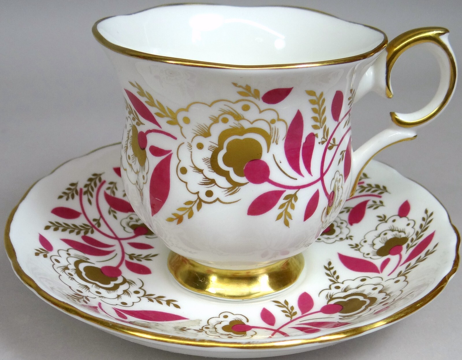 Vtg Crown Staffordshire Bone China Cup Saucer Gold Hot Pink Fuchsia Made England