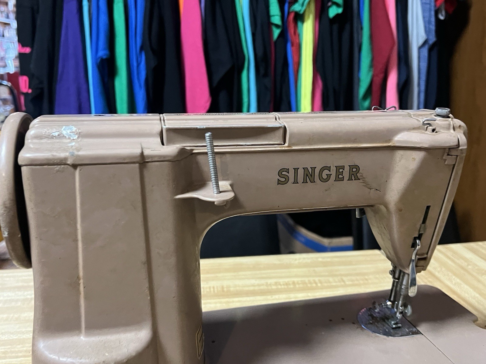 Singer 301A Sewing Machine Short Bed Tan/Cream Brown Mocha Used Untested