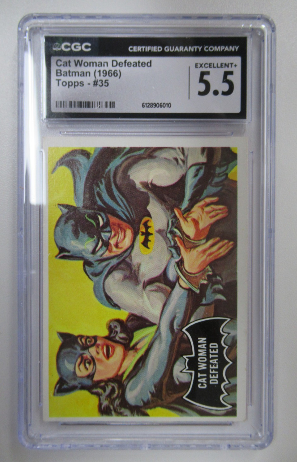 1966 Topps Batman The Cat Woman Defeated #35 CGC 5.5
