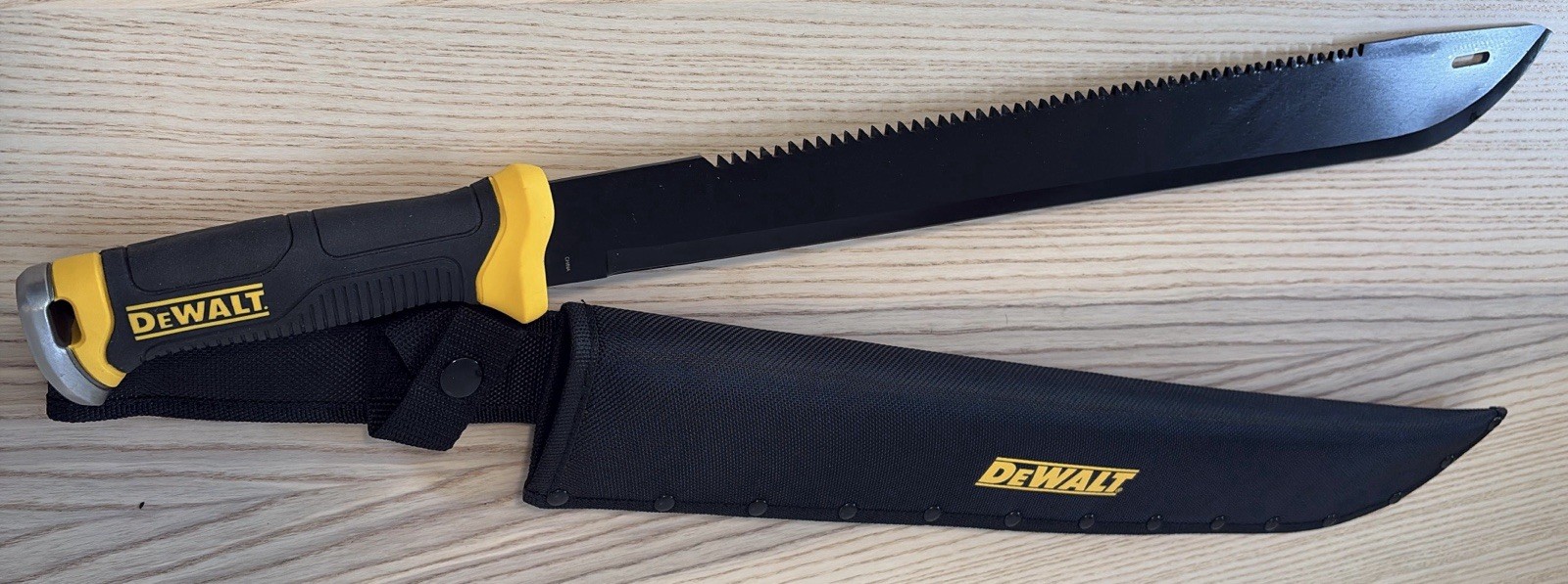 24” DEWALT Machete Authentic Sawback Heavy Duty Full Tang Rubber Handle Black