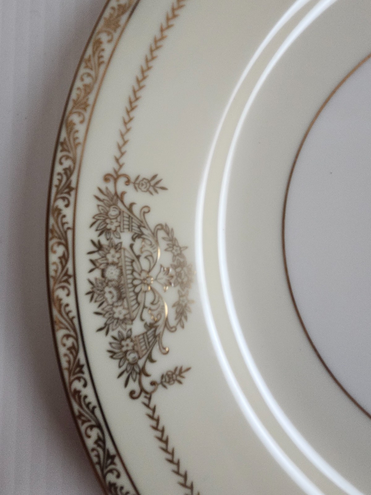 Noritake 5481 Bancroft Replacement China Pieces Gold Encrusted SOLD BY THE PIECE