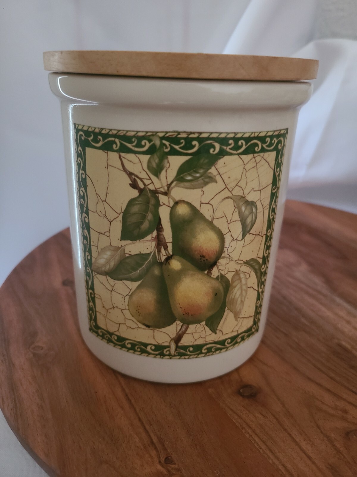 Pimpernel Cookie Biscuit Jar, 60 oz with Wooden Lid, Fruit Canister Pantry Pear