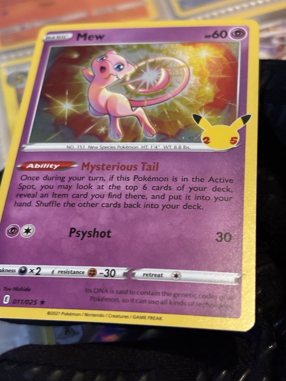 Pokémon Mew Holo Rare Celebrations 011/025 HP 60 Basic Psyshot Card