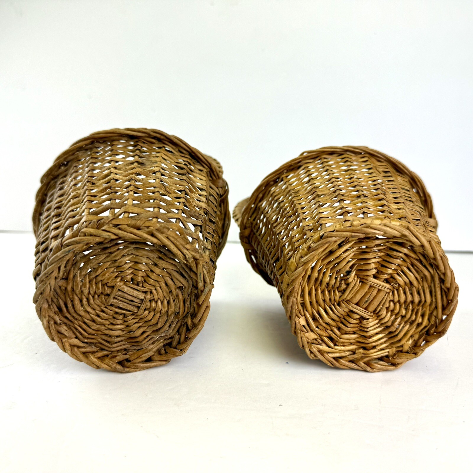 Pair 2 Wicker Baskets Handled Small 8” Brown Farmhouse Decor Basket