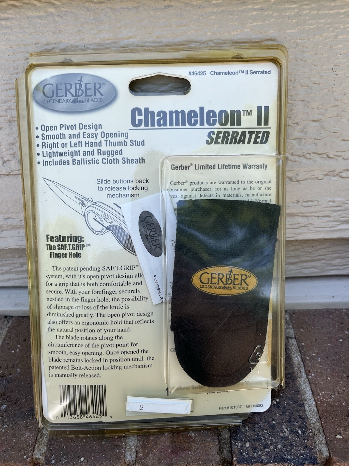 GERBER CHAMELEON II KNIFE MADE IN USA COMBINATION EDGE FINGER HOLE