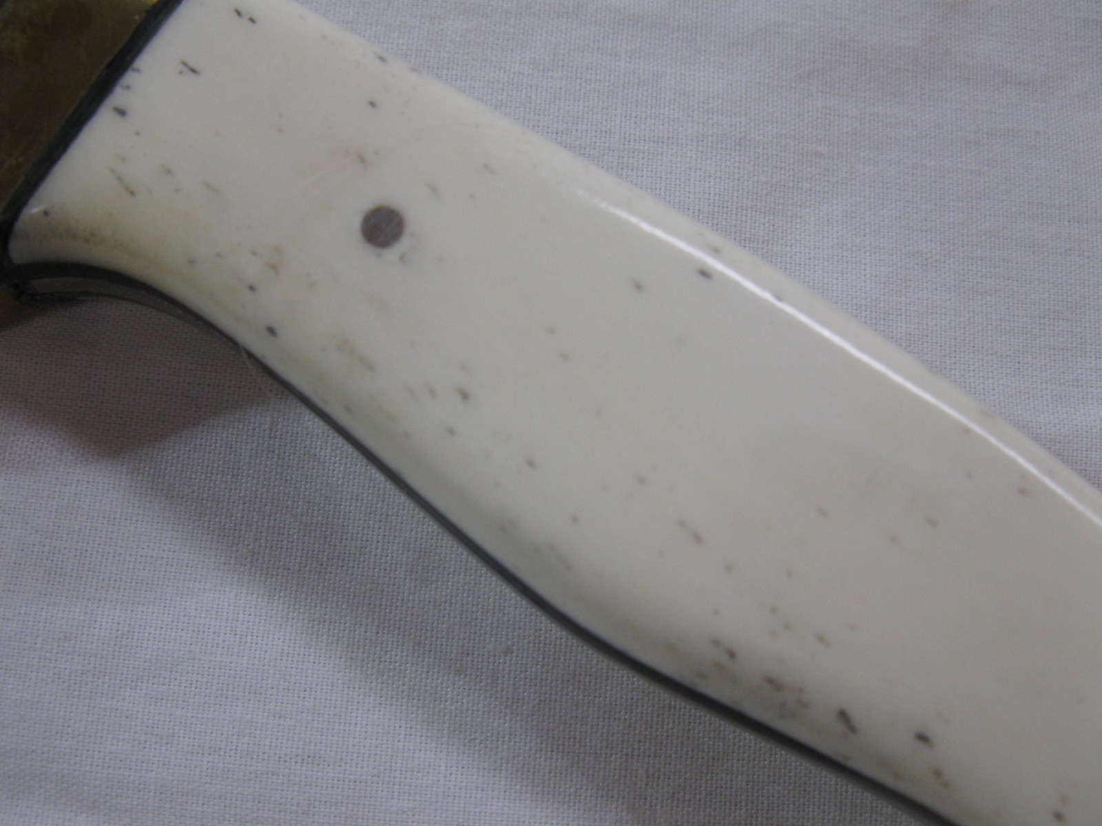 Rite Edge Drop Point Bone Skinner Knife w/ Sheath & Original Box 203360-BO