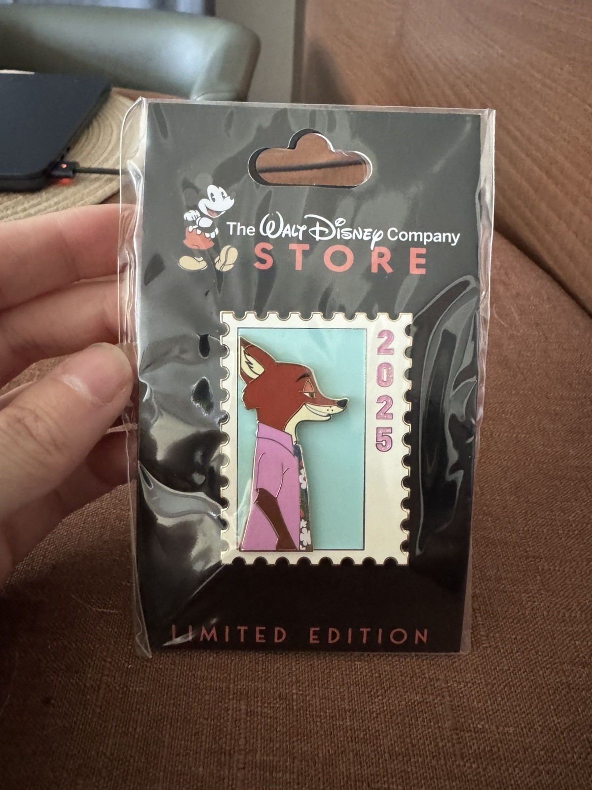 The Walt Disney Company Store Nick Wilde Stamp Pin Limited Edition 300 TWDC DEC