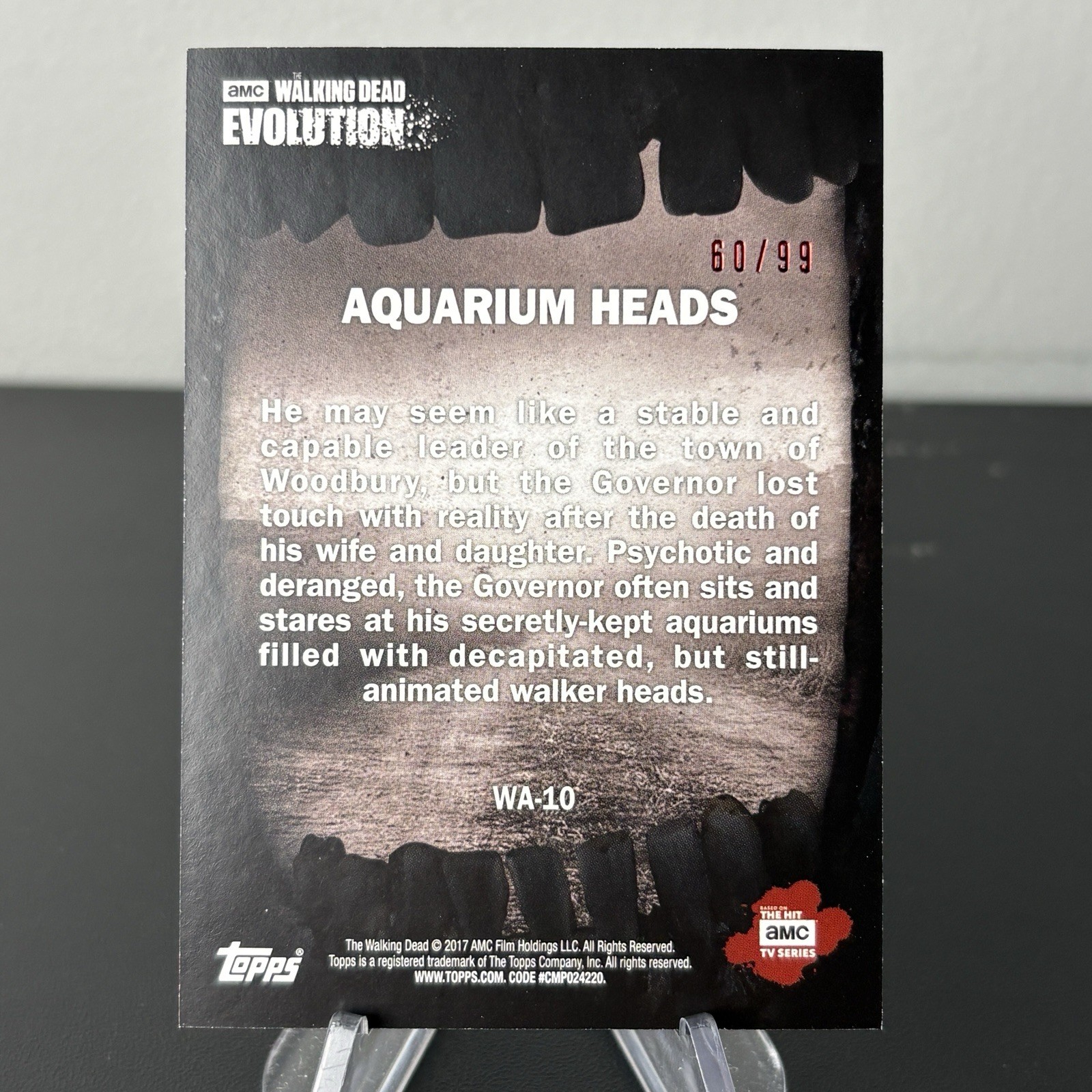 2017 TOPPS AMC WALKING DEAD EVOLUTION WALKER-AQUARIUM HEADS BROWN /99