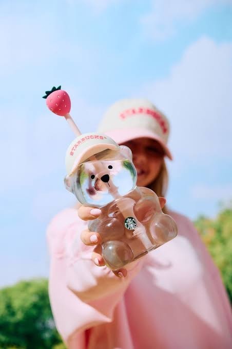 US SELLER – PREORDER 2026 Starbucks Cute Bearista Bear Strawberry