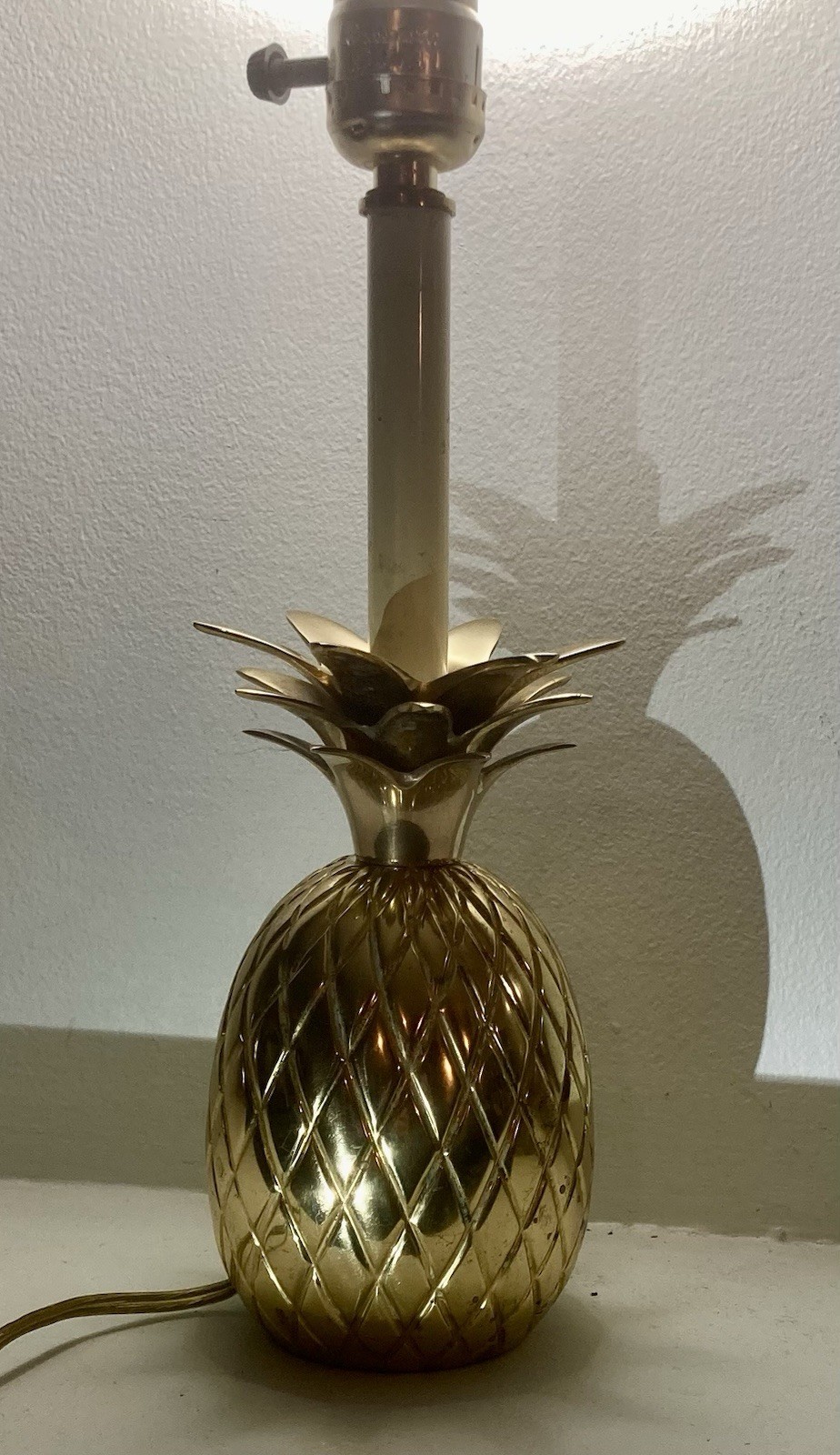 Vintage Pineapple Lamp 1970’s Solid Brass 13″ – New Shade