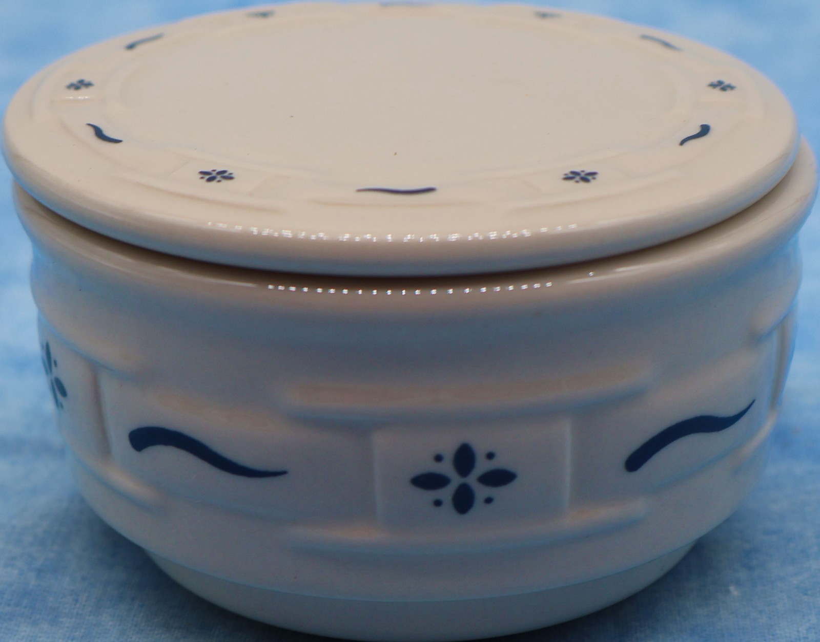 Longaberger Woven Traditions Classic Blue Half Pint Crock with Lid USA