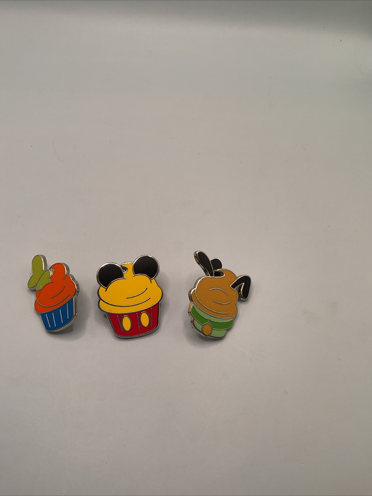 3 Character Cupcakes 3 Specific Food Pins Disney Park Trading Pin Set