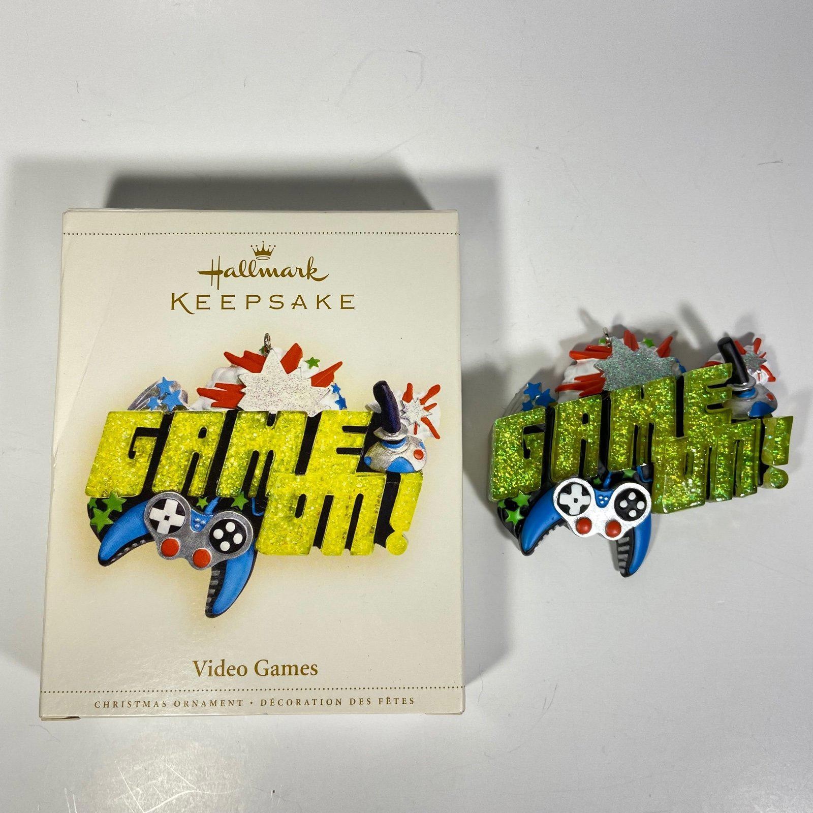 2006 Hallmark Keepsake Video Games “Game On!” Ornament