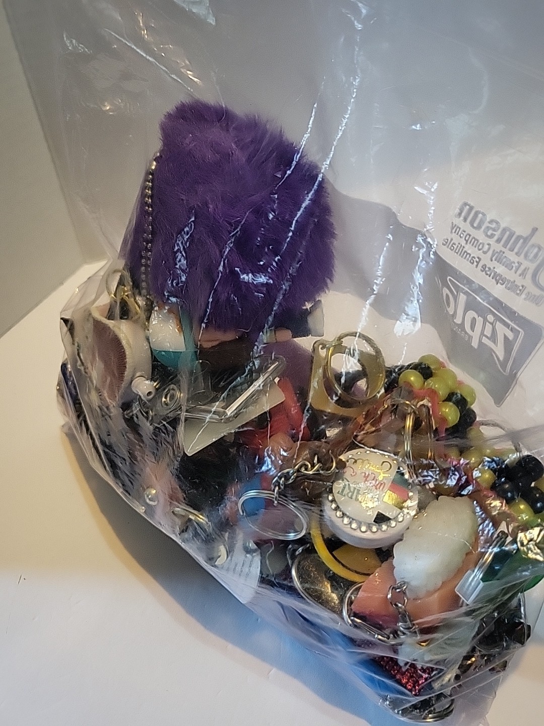 2lbs. 4.6oz Multicolor Assorted Key Chain Grab Bag