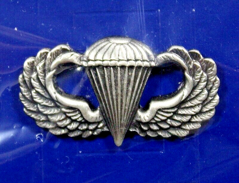 US Army & Air Force Basic Parachutist Oxidized Metal Badge Insignia Pin V2