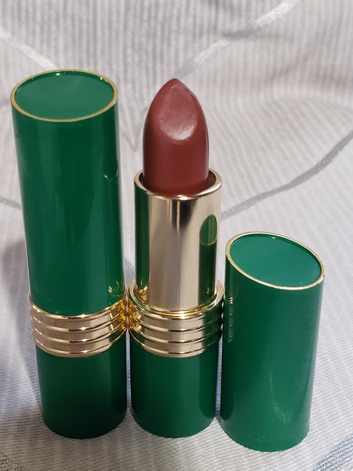 Lot Of 2 Revlon Moon Drops Lipstick JAVA BEAN .15oz – As Pictured