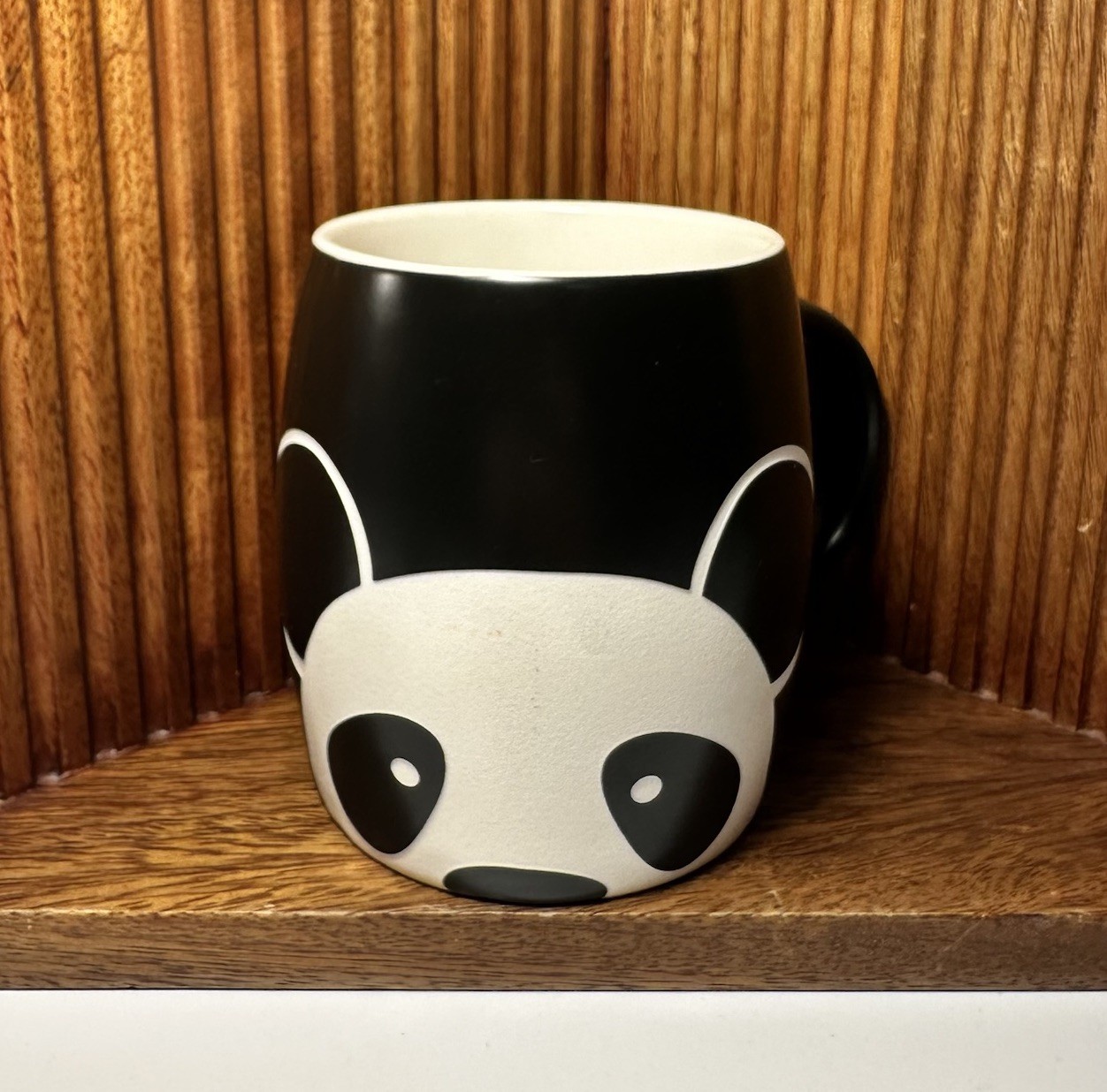 Matte Black and White San Diego Zoo Safari Park Peeking Panda Etched Mug