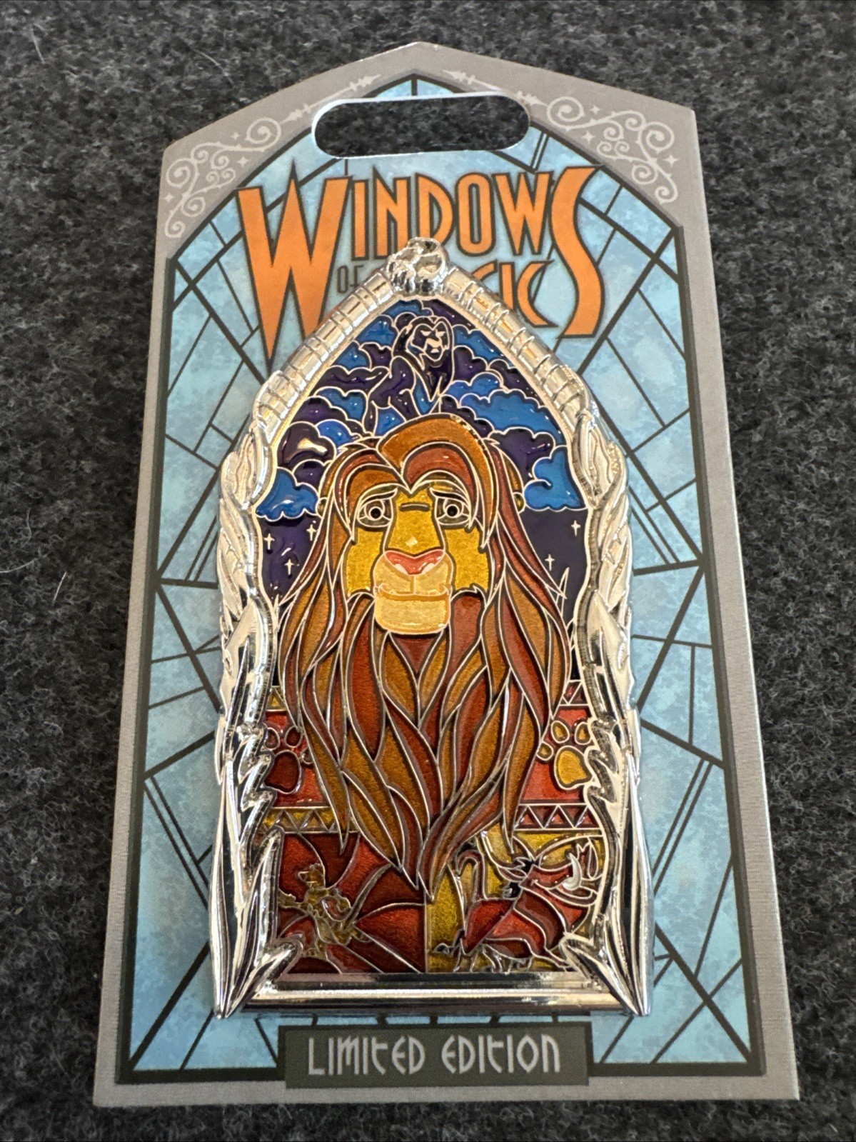 Disney Windows of Magic Simba: The Lion King pin LE 2000 on Original Card DLR