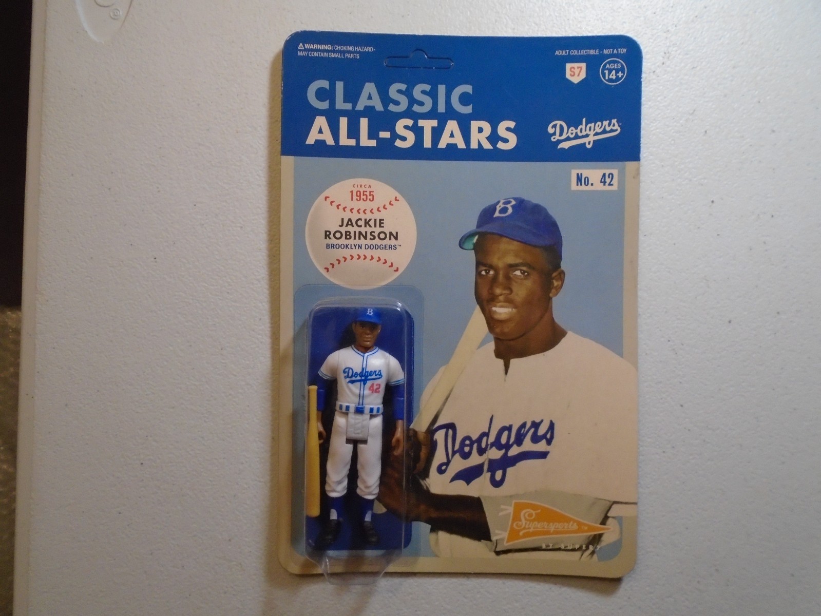 CLASSIC ALL-STARS BASEBALL FIGURE ( JACKIE ROBINSON SUPER 7 ) FREE SHIP