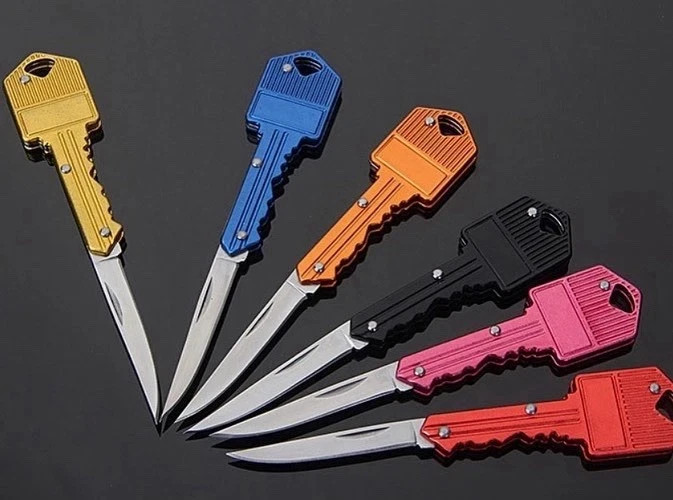 6 Portable Pocket Knife Key Shape Mini Key Chain Survival Set of 6 Volume $