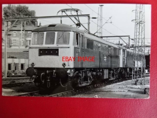 PHOTO DARKROOM – BR CLASS 86 LOCO NO E3118 AT WILLESDEN 86261