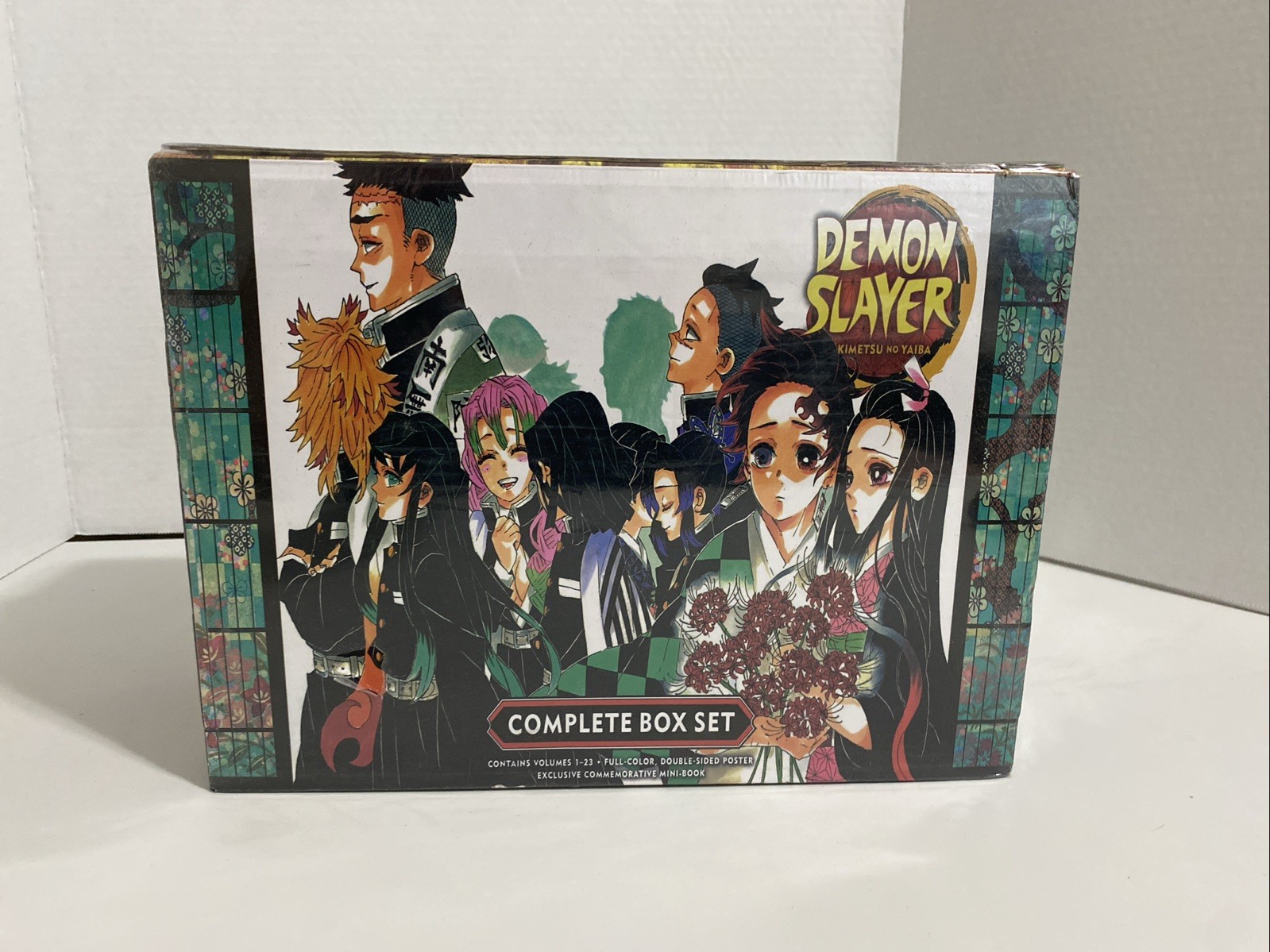 New Demon Slayer: Kimetsu No Yaiba Complete Box Set Volumes 1-23 English Manga