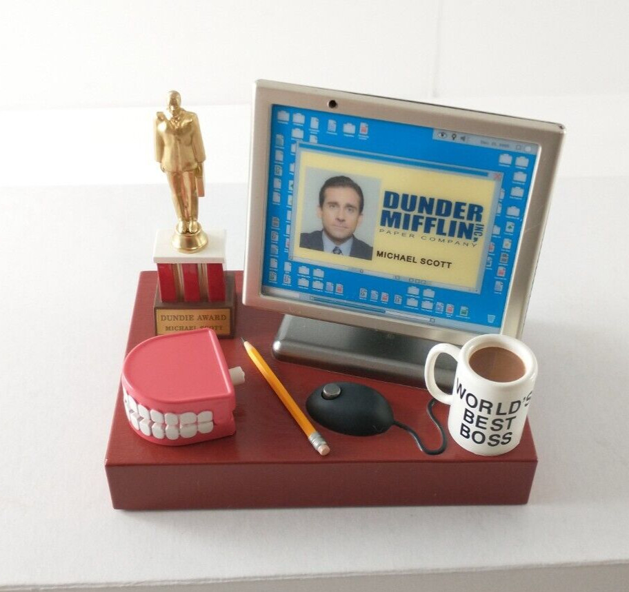 2009 Hallmark The Office WORLD’S BEST BOSS Michael Scott Desk Christmas Ornament