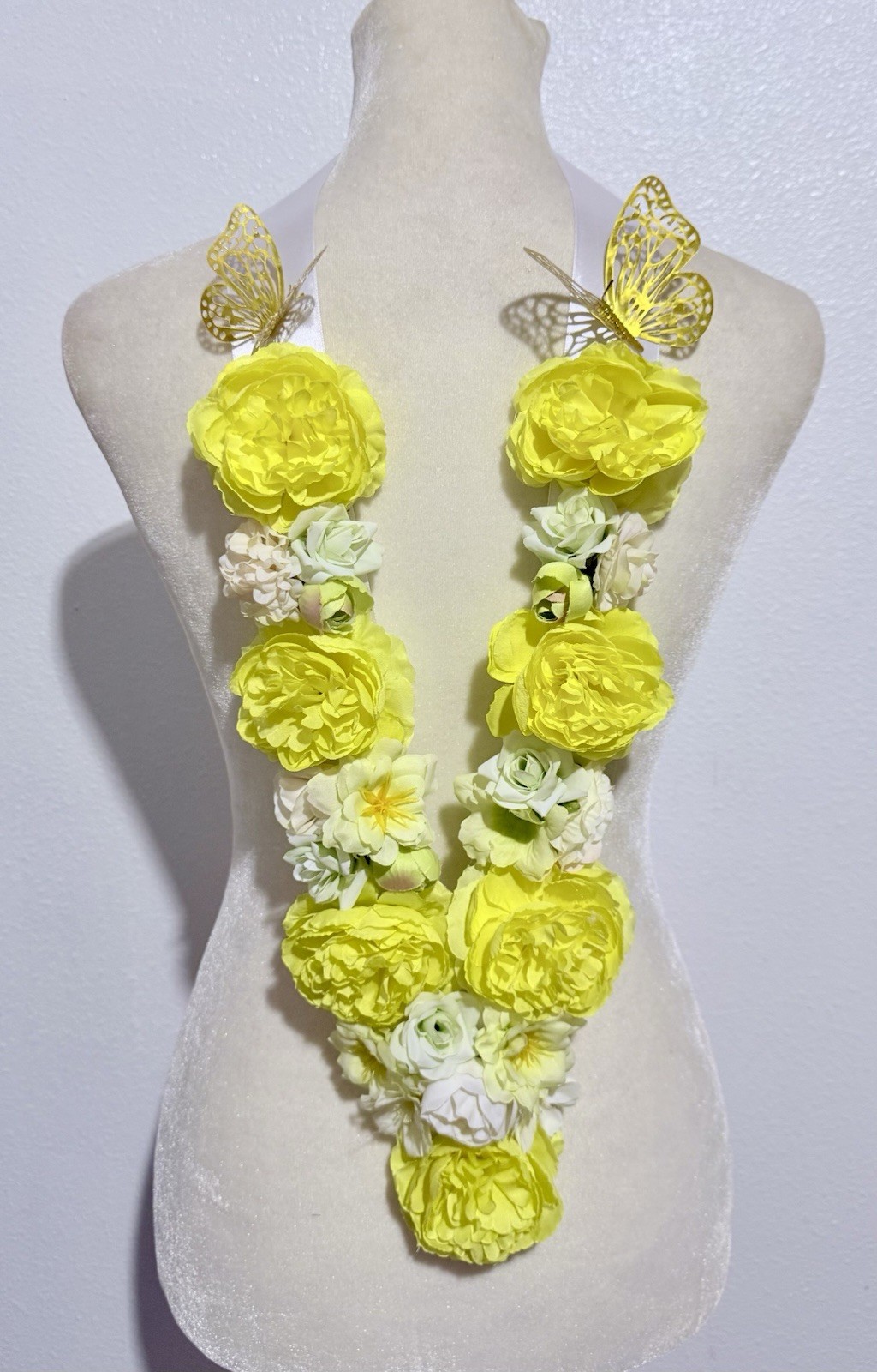 ARTIFICIAL FLORAL LEIS YELLOW GRADUATION