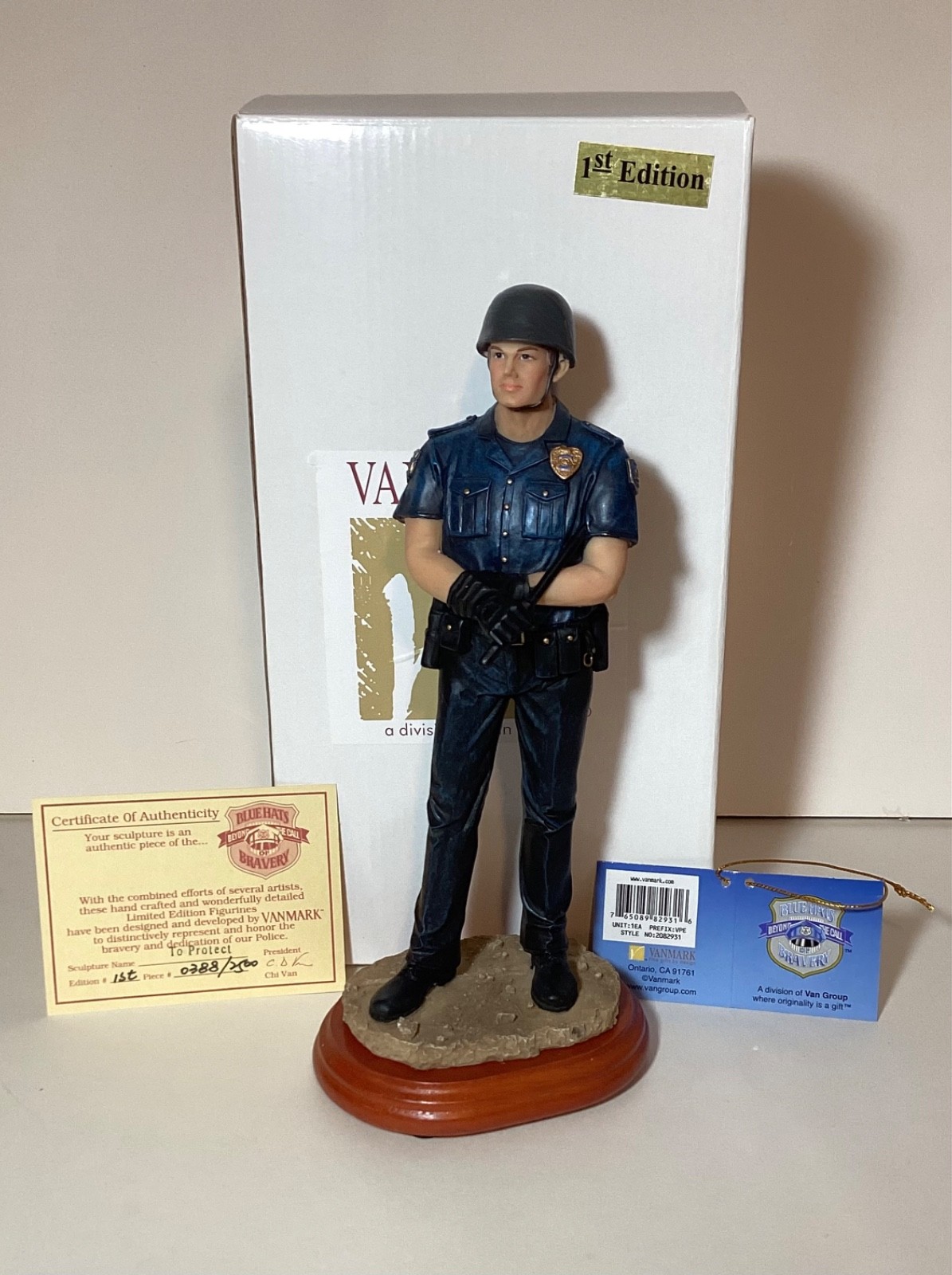 Vanmark Blue Hats of Bravery To Protect Policeman 1st Edition 2006