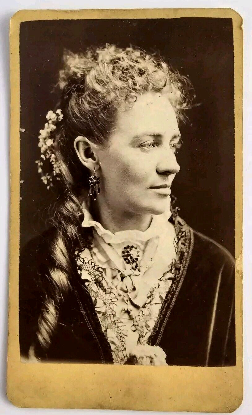 Antique CDV Photo Pretty Victorian Lady Long Hair 1850s JS Young Steubenville OH
